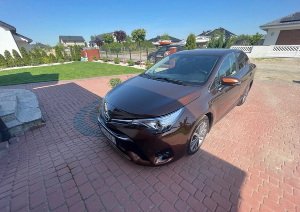 Toyota Avensis cena 45500 przebieg: 182100, rok produkcji 2015 z Środa Śląska małe 137